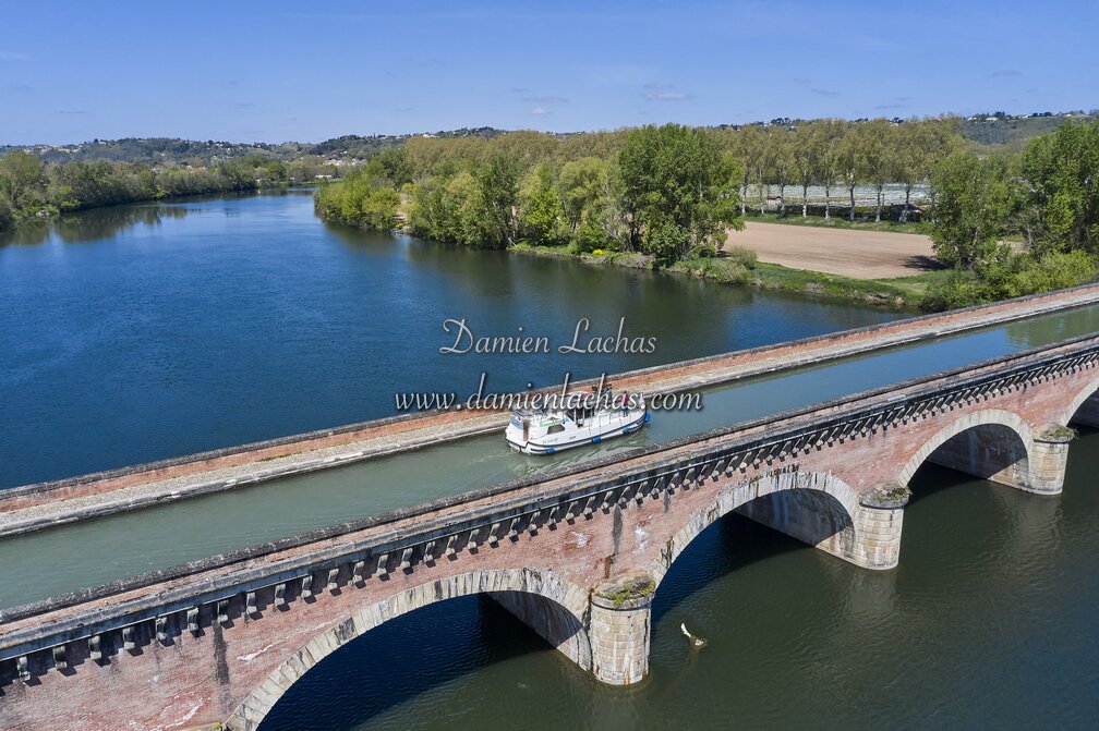 vnf_dtso_moissac-pont-canal_photo_aerien_006.jpg