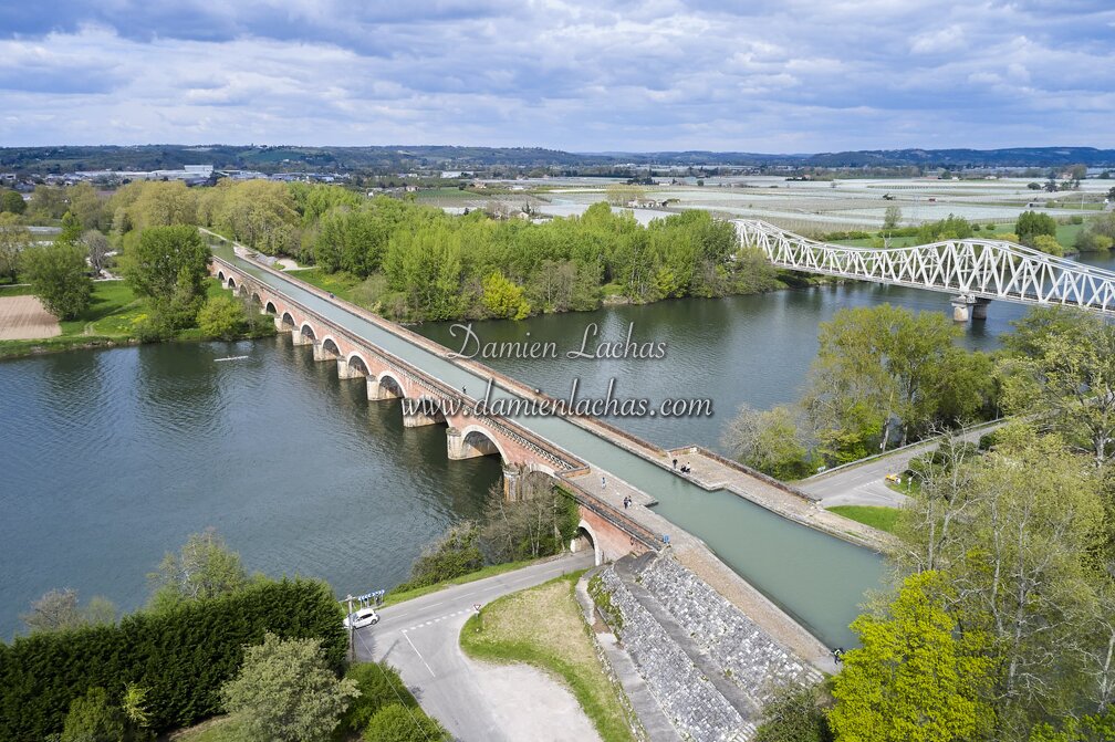 vnf_dtso_moissac-pont-canal_photo_aerien_011.jpg