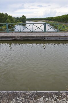 dt bourgogne centre juillet2014 digoin pont canal 002