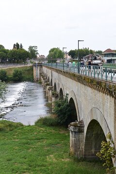 dt bourgogne centre juillet2014 digoin pont canal 025