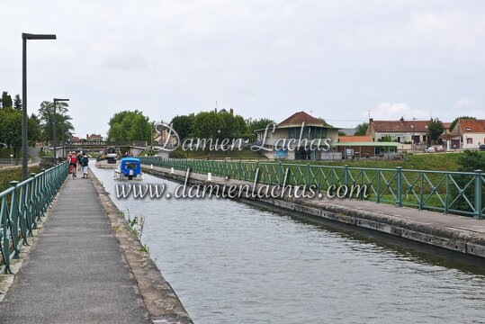 dt bourgogne centre juillet2014 digoin pont canal 026
