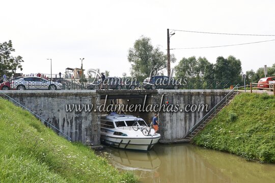 dt bourgogne centre juillet2014 guetin pont canal 025