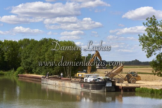 vnf canal lateral loire commerce 044