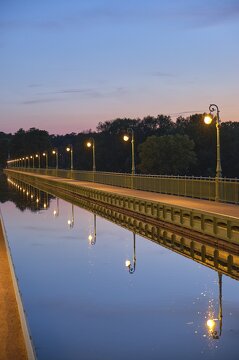 vnf dtcb briare pont canal nuit photo 005