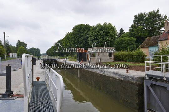 dt bourgogne centre juillet2014 canal loing automatisation 022