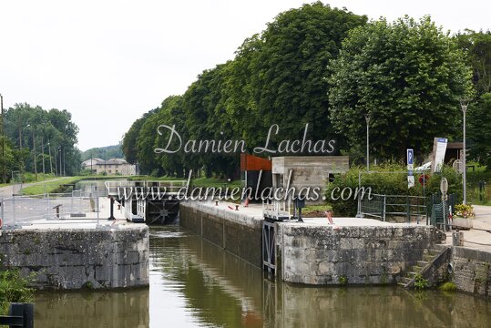 dt bourgogne centre juillet2014 canal loing automatisation 024