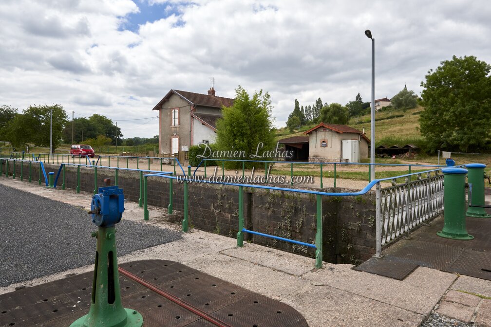 vnf_dtcb_canal_roanne_digoin_bourg-le-compte_ecluse_005.jpg