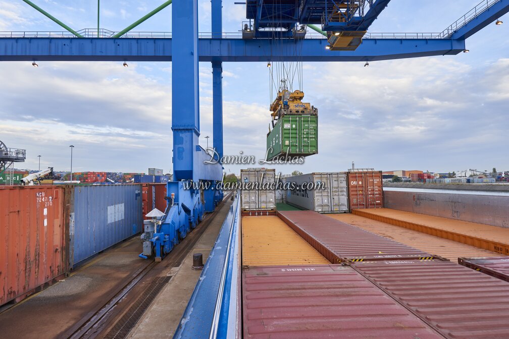 vnf_dtrs_saone_container_camael_photo_008.jpg