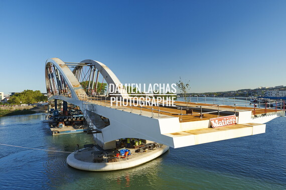 dl pose pont raymond barr confluence 017