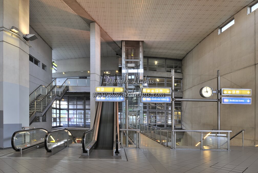 metro_lyon_station_gare_de_vaise_001.jpg