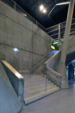 metro lyon station parilly 001
