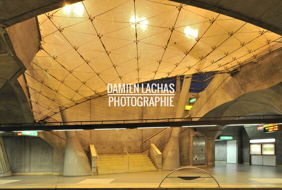 metro lyon station parilly 004