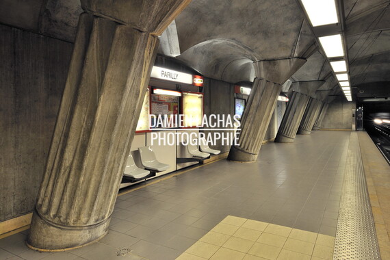 metro lyon station parilly 007