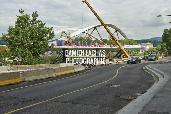 pont schuman pose tablier 006