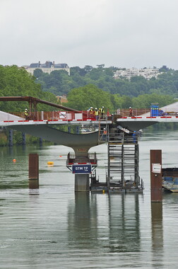 pont schuman pose tablier 033