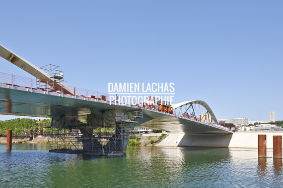 pont schuman pose tablier 054