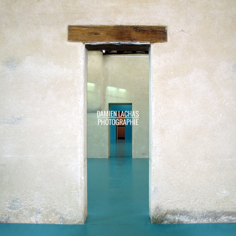 dl_interieur_cyan_align-porte_01.jpg