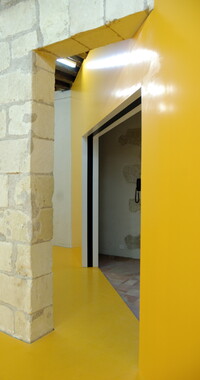 dl interieur jaune porte 001