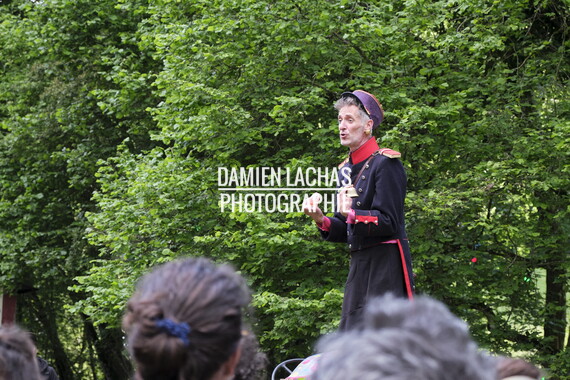 festival dindes-folles 2024 ministere-rapports-humains crieur-public 003