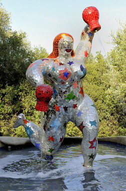 jardin des tarots niki saint-phalle femme fontaine 001