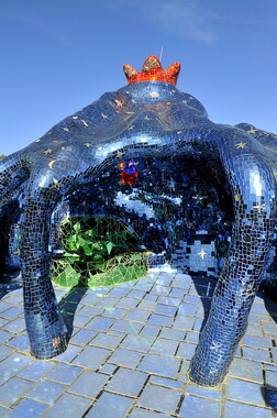 jardin des tarots niki saint-phalle imperatrice 001