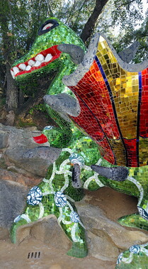jardin des tarots niki saint-phalle la force 001