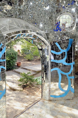 jardin des tarots niki saint-phalle la temperance 001