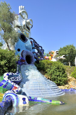 jardin des tarots niki saint-phalle le magicien la papesse 007