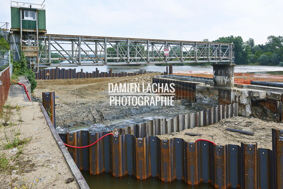 dt bourgogne centre juillet2014 ecluse-barrage-lorrins 002