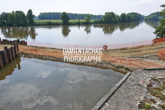 dt bourgogne centre juillet2014 ecluse-barrage-lorrins 004