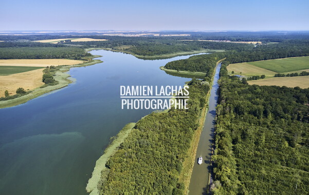 vnf dts barrage reservoir stock photo aerien 024