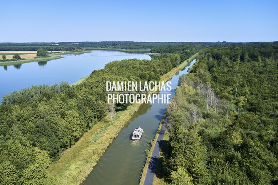 vnf dts barrage reservoir stock photo aerien 027