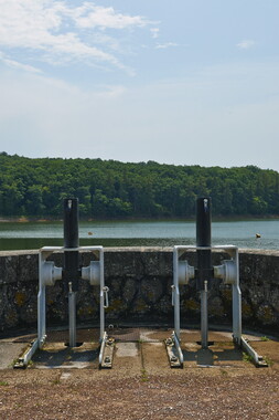 dt bourgogne centre juillet2014 lac barrage pont-massene 011