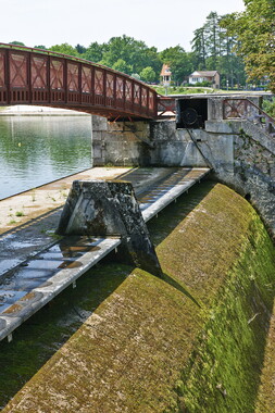 dt bourgogne centre juillet2014 lac barrage pont-massene 029