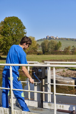 vnf dtcb canal bourgogne ste-sabine ecluse 13 031