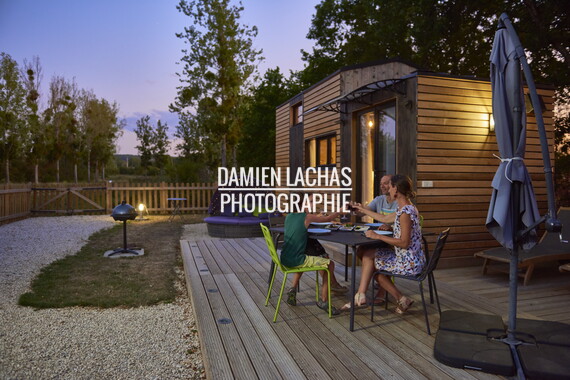 vnf dtcb cb lodges canal figurants repas 008
