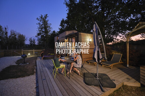 vnf dtcb cb lodges canal figurants repas 010