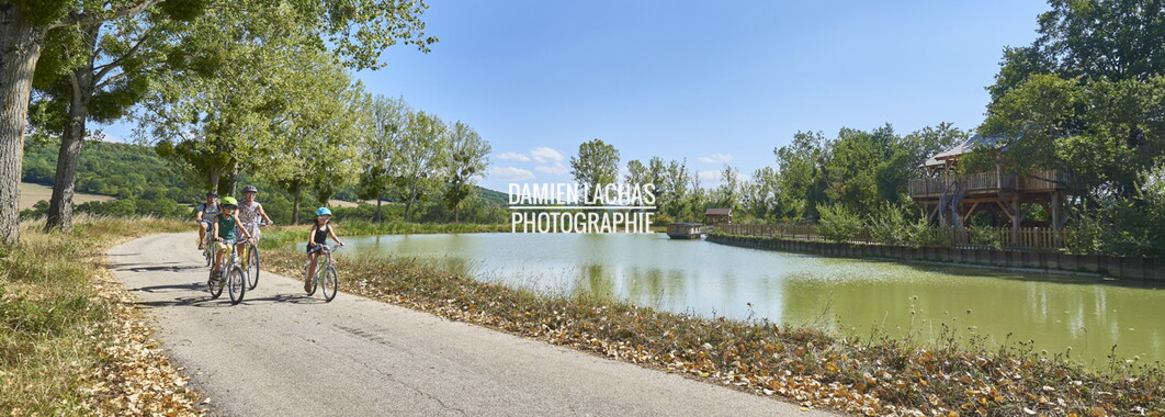 vnf dtcb cb lodges canal figurants velo 005