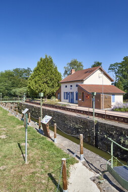 vnf dtcb canal centre genelard gite 003
