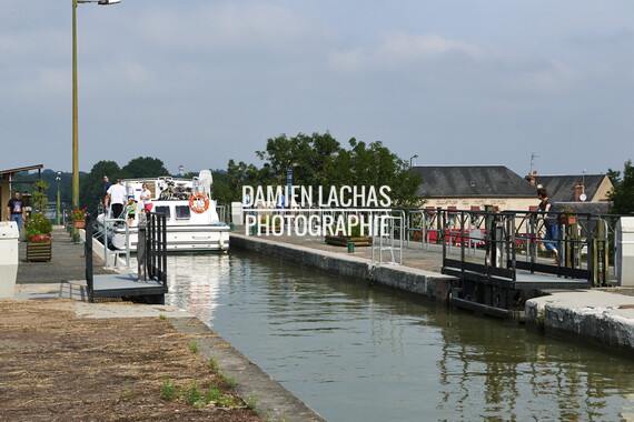 dt bourgogne centre juillet2014 guetin pont canal 016