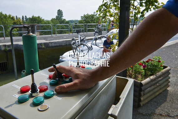 dt bourgogne centre juillet2014 guetin pont canal 020