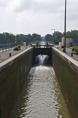 dt bourgogne centre juillet2014 guetin pont canal 023