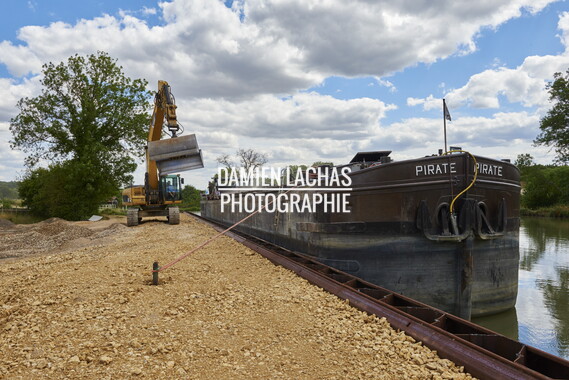 vnf canal lateral loire commerce 034