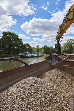 vnf canal lateral loire commerce 040