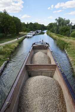 vnf canal lateral loire commerce 050