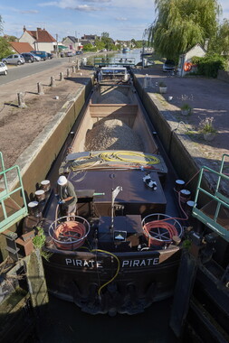vnf canal lateral loire commerce 058