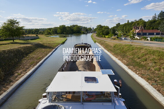 vnf canal lateral loire commerce 060