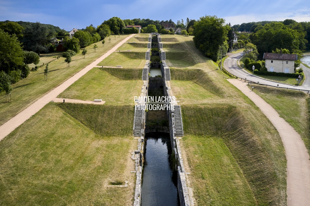 vnf_dtcb_rogny-7-ecluses_photo_aerien_010.jpg