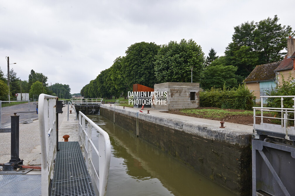 dt_bourgogne_centre_juillet2014_canal_loing_automatisation_022.jpg