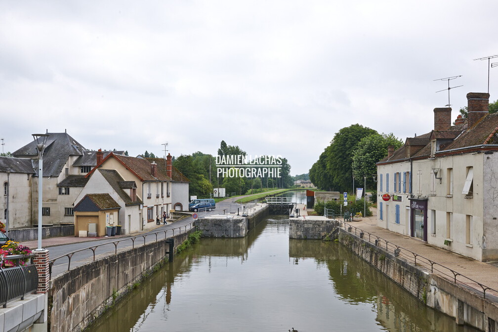 dt_bourgogne_centre_juillet2014_canal_loing_automatisation_025.jpg